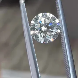 0.9 Carat Round I VS1 Natural Diamond