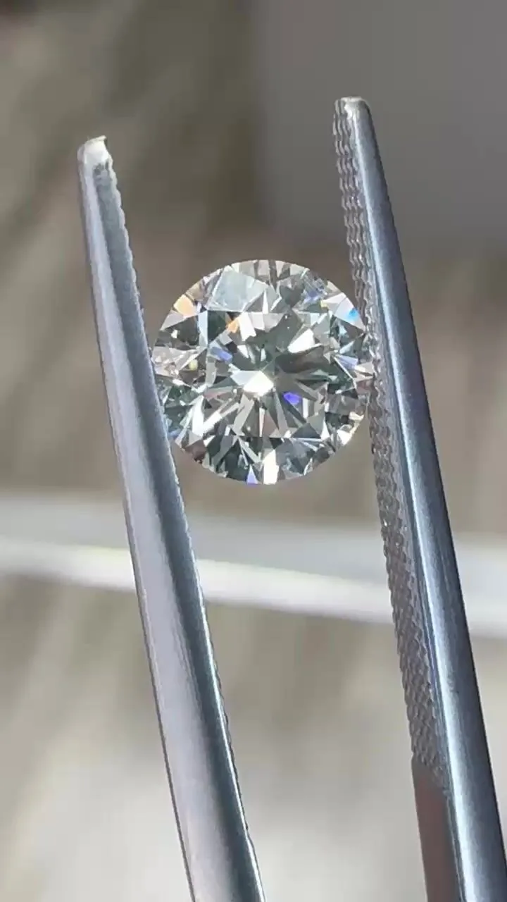 0.9 Carat Round H VS1 Natural Diamond 1 0.9 Carat Round H VS1 Natural Diamond