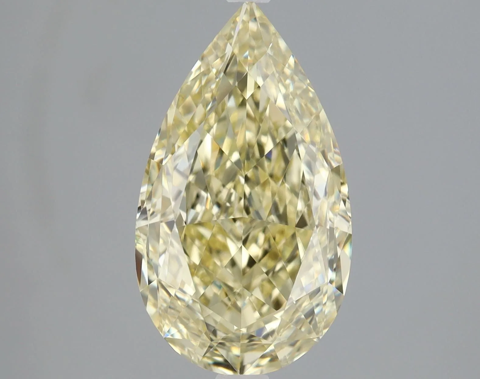2.74 Carat Pear Fancy Light Yellow VS2 Natural Diamond 1 2.74 Carat Pear Fancy Light Yellow VS2 Natural Diamond