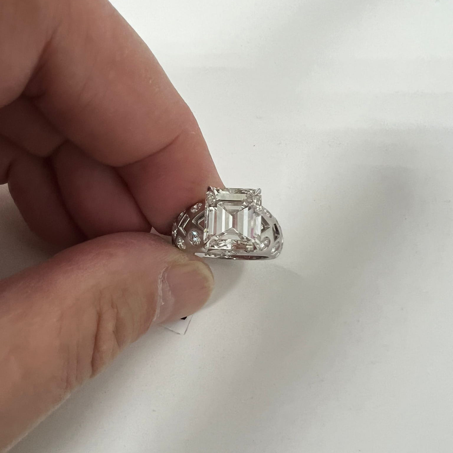 5.01 Carat Emerald H Color VS2 Clarity Diamond Harry Winston Ring