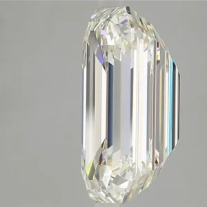 7.11 Carat K VVS2 EMERALD Diamond