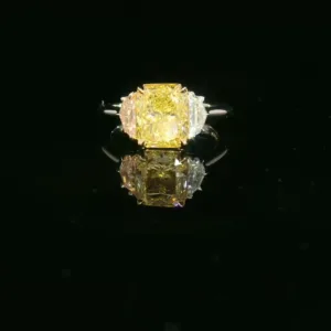 2.95 Carat Radiant Fancy Light Yellow VVS2 Natural Diamond