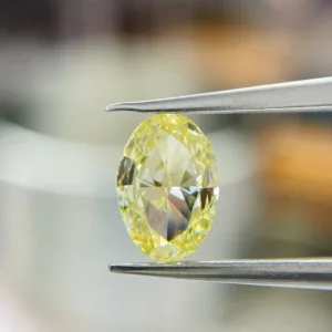 1 Carat Oval Fancy Light Yellow SI1 Natural Diamond