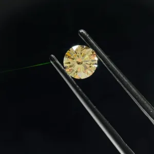 0.67 Carat Round Fancy Yellow VS1 Lab Diamond