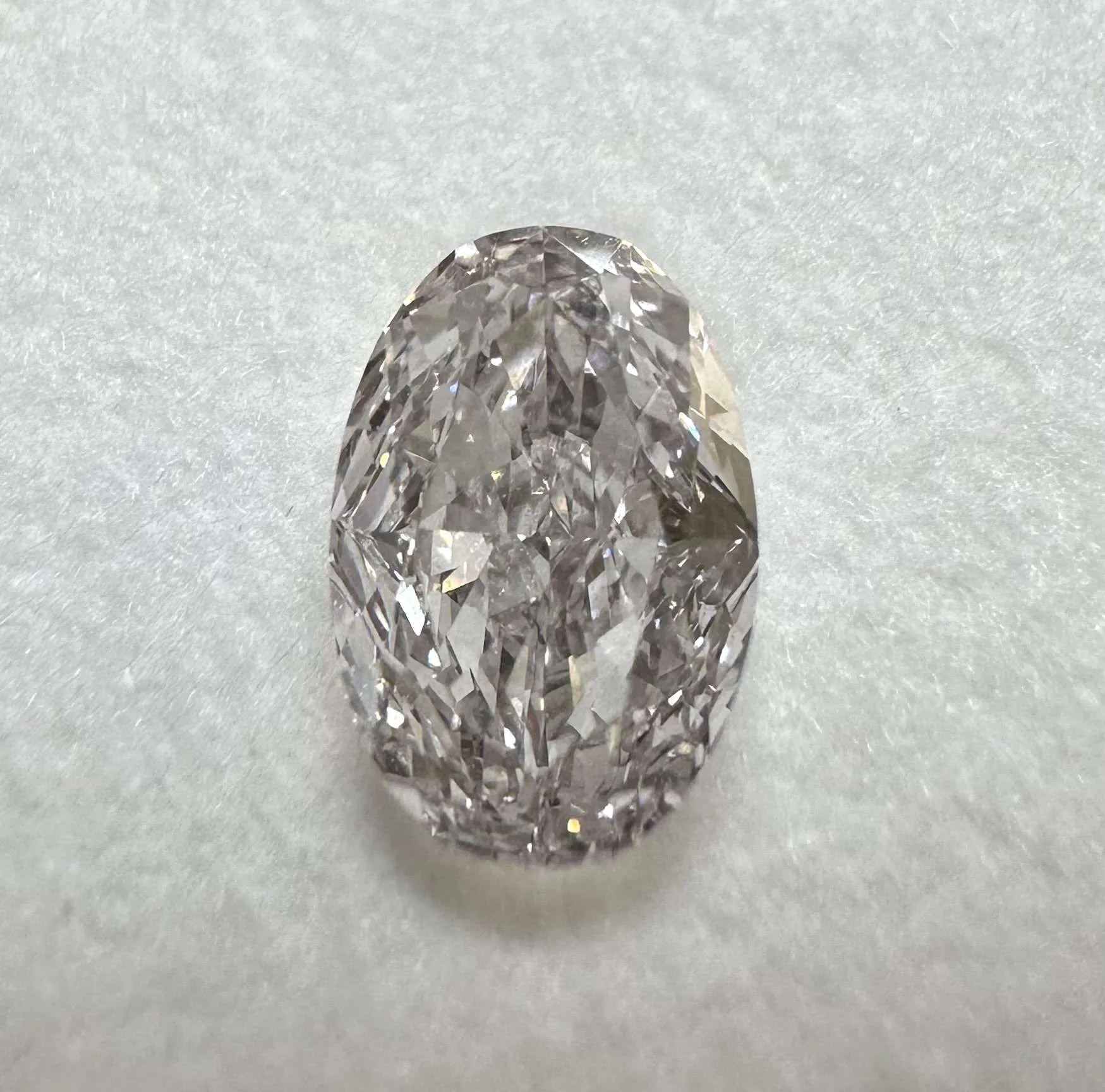 0.8 Carat Oval Very Light Pink SI1 Natural Diamond 1 0.8 Carat Oval Very Light Pink SI1 Natural Diamond
