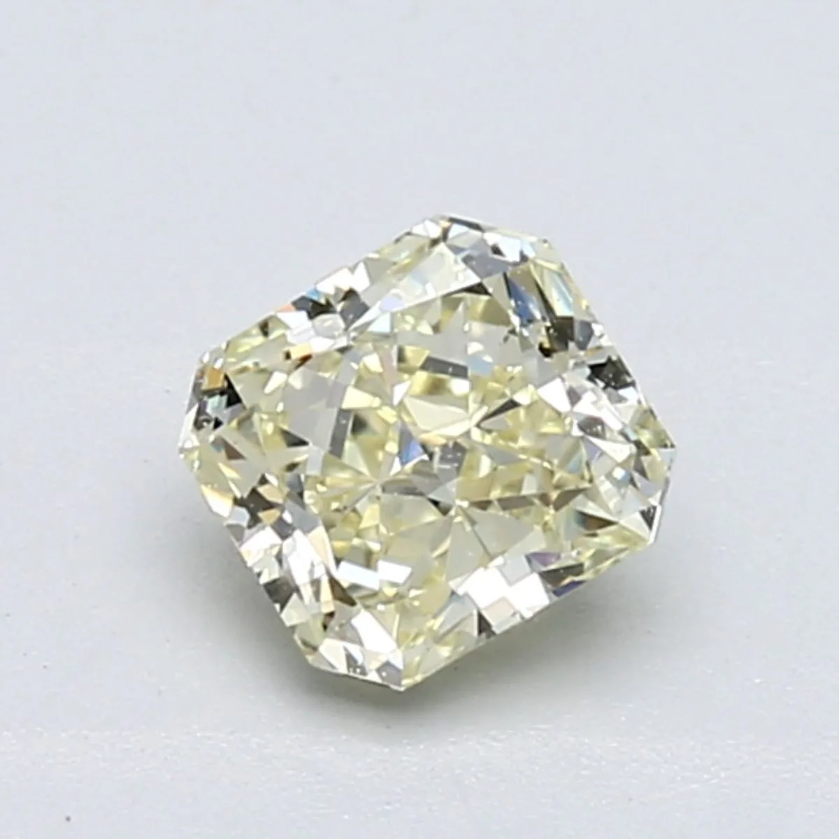 0.9 Carat Radiant Fancy Light Yellow VS2 Natural Diamond