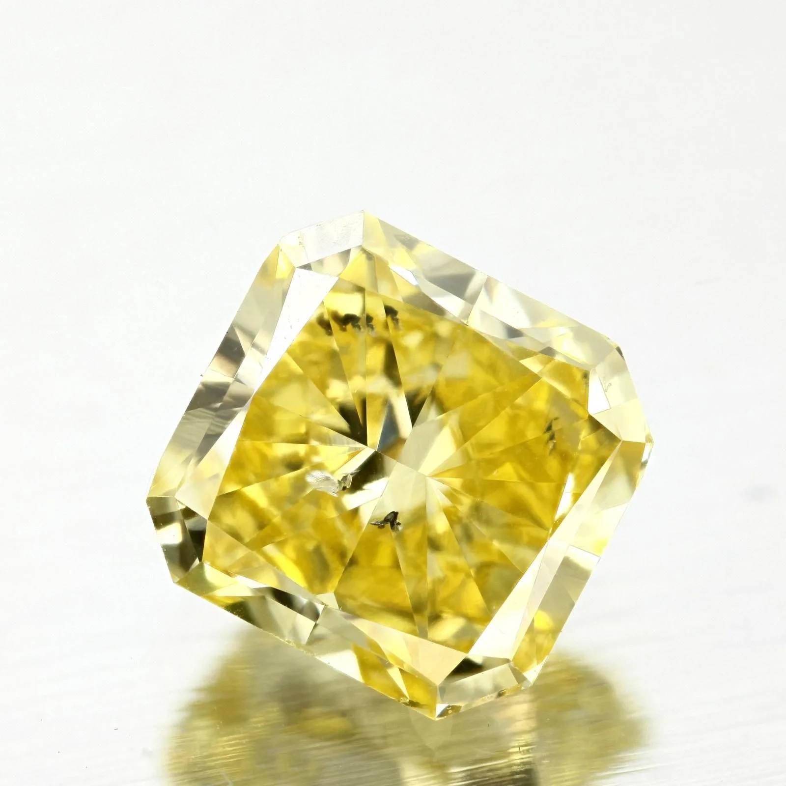 1.03 Carat Radiant Fancy Vivid Yellow SI2 Natural Diamond