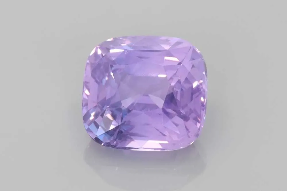 5.09 Carat CUSHION SAPPHIRE 1 5.09 Carat CUSHION SAPPHIRE
