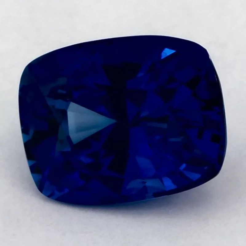 4.01 Carat   CUSHION SAPPHIRE