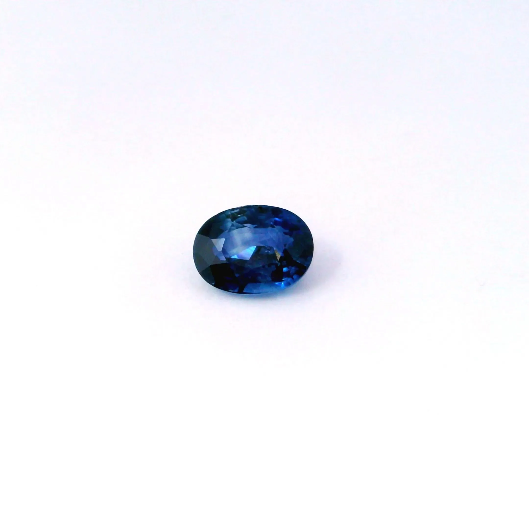 1.83 Carat   OVAL SAPPHIRE
