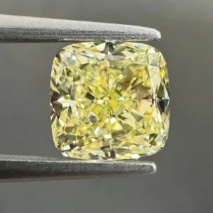 1.62 Carat Cushion Brilliant Fancy Light Yellow VVS2 Natural Diamond