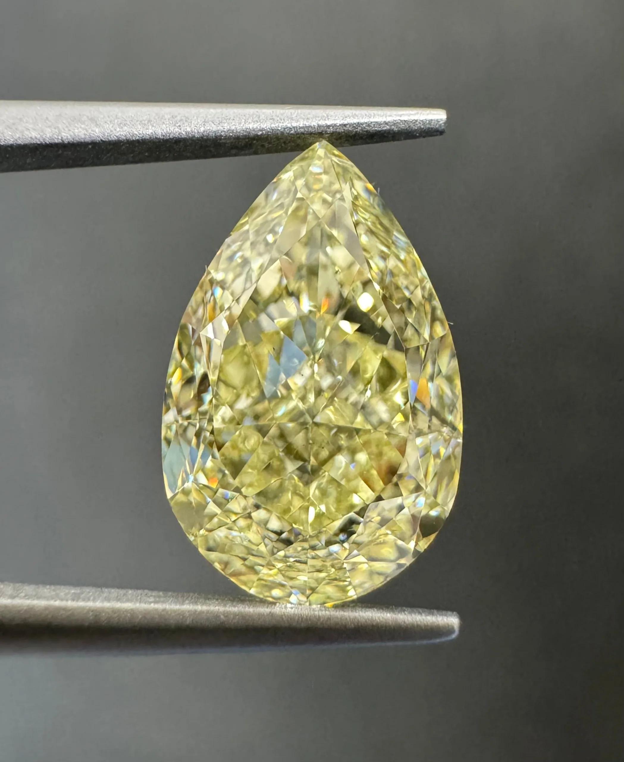 4.1 Carat Pear Fancy Light Yellow VS2 Natural Diamond 1 4.1 Carat Pear Fancy Light Yellow VS2 Natural Diamond