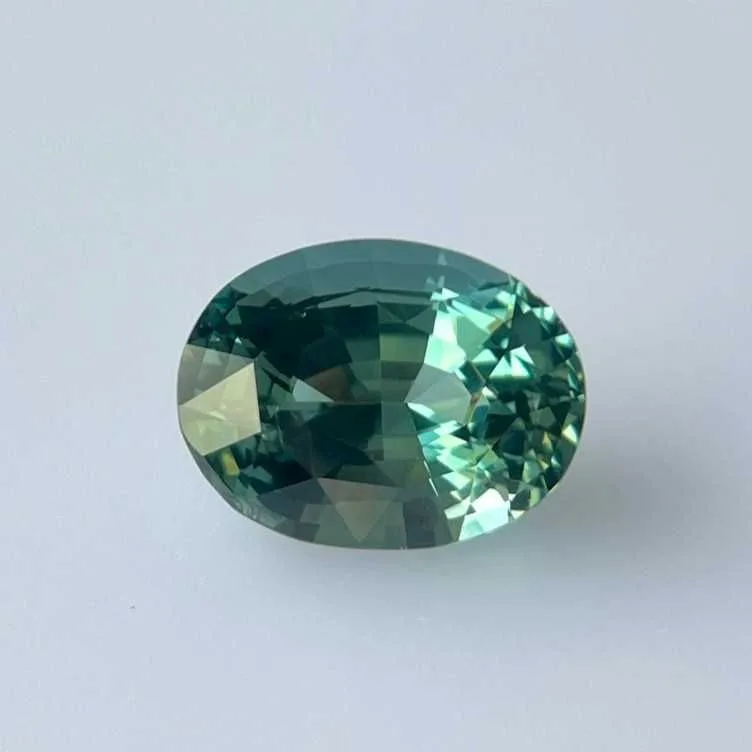 9.55 Carat   OVAL SAPPHIRE