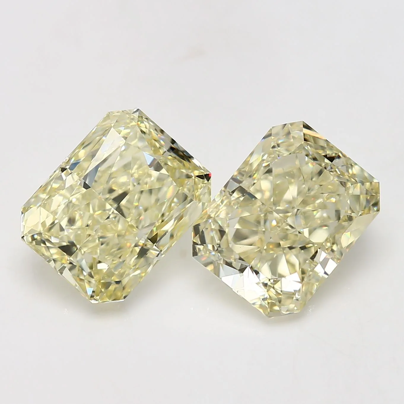 5.73 Carat Radiant Fancy Light Yellow VS2 Natural Diamond