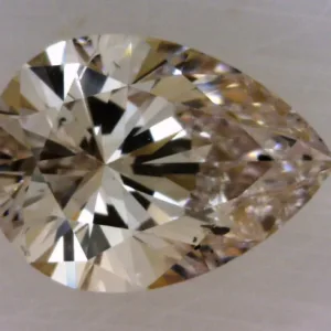 0.31 Carat Pear Very Light Pink I1 Natural Diamond