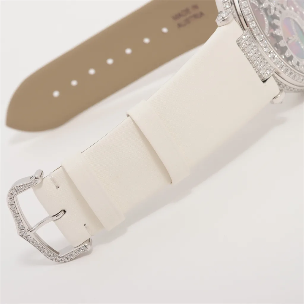 カルティエ リブル タン モデルヌ ドゥ カルティエ