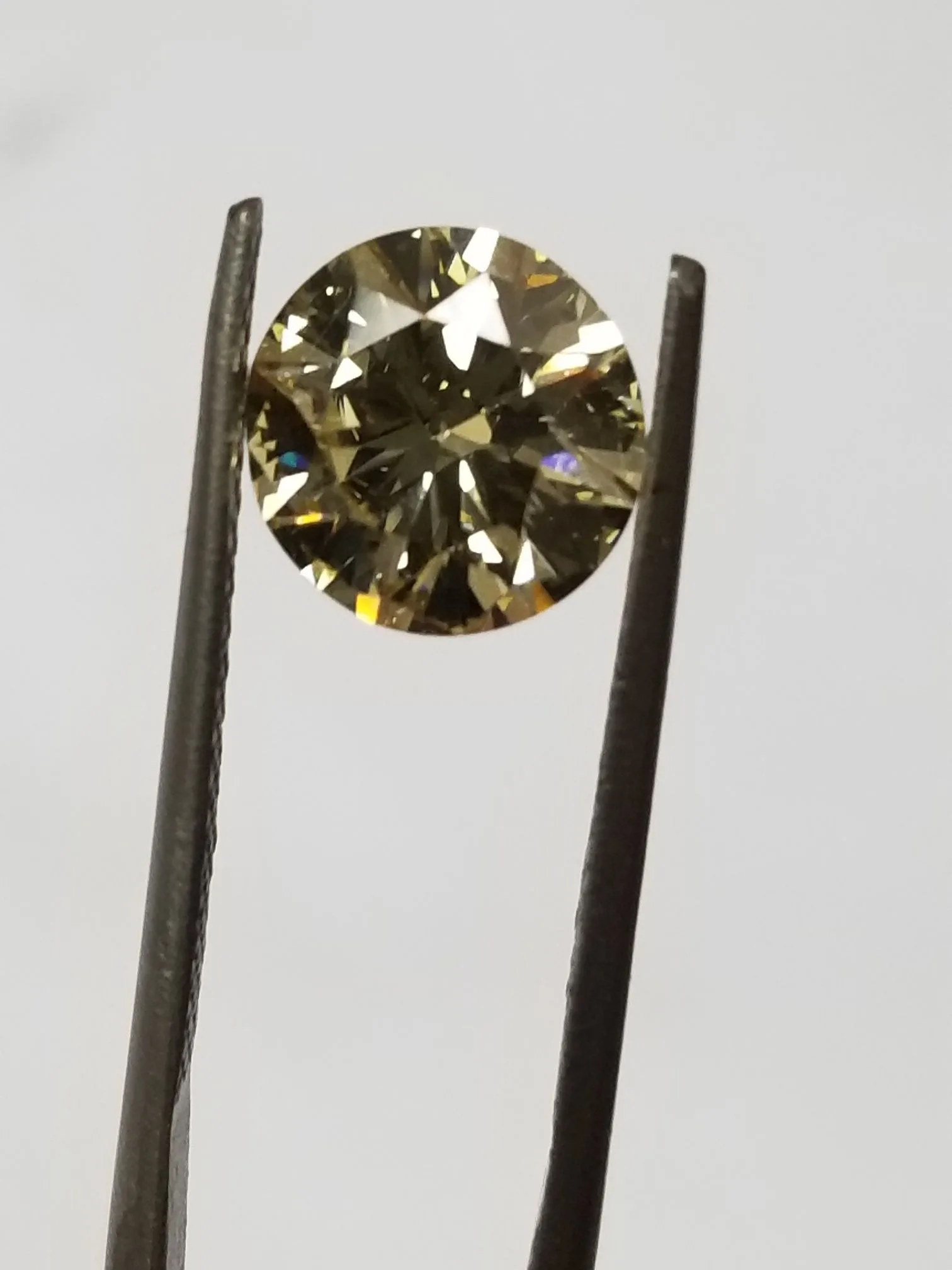 3.37 Carat Round Faint Yellow VS2 Natural Diamond 1 3.37 Carat Round Faint Yellow VS2 Natural Diamond