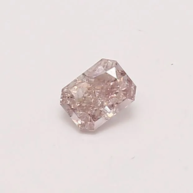 0.32 Carat Radiant Fancy Pink VS2 Natural Diamond