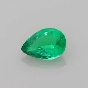 0.92 Carat   PEAR EMERALD