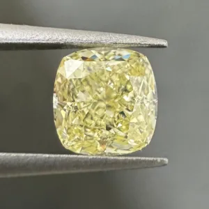 1.1 Carat Cushion Brilliant Fancy Light Yellow VS2 Natural Diamond