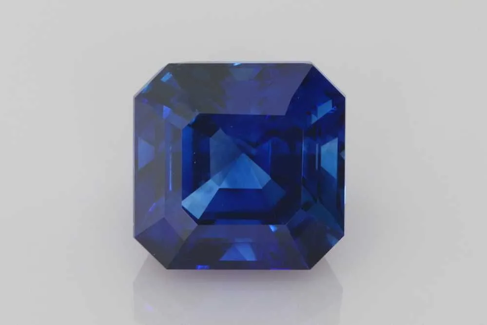 5.06 Carat ASSCHER SAPPHIRE 1 5.06 Carat ASSCHER SAPPHIRE