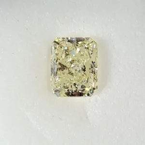 1.03 Carat Radiant Faint Yellow SI2 Natural Diamond