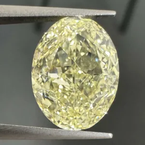 4.02 Carat Oval Fancy Light Yellow VVS2 Natural Diamond