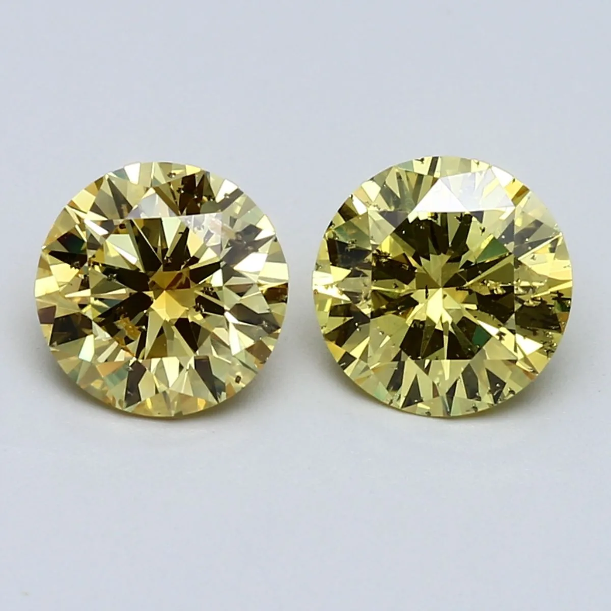 1.54 Carat Round Fancy Vivid Yellow I1 Natural Diamond