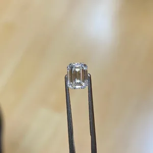 1.21 Carat J VS1 EMERALD Diamond