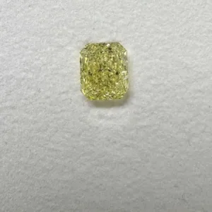1.05 Carat Radiant Fancy Yellow VVS2 Natural Diamond