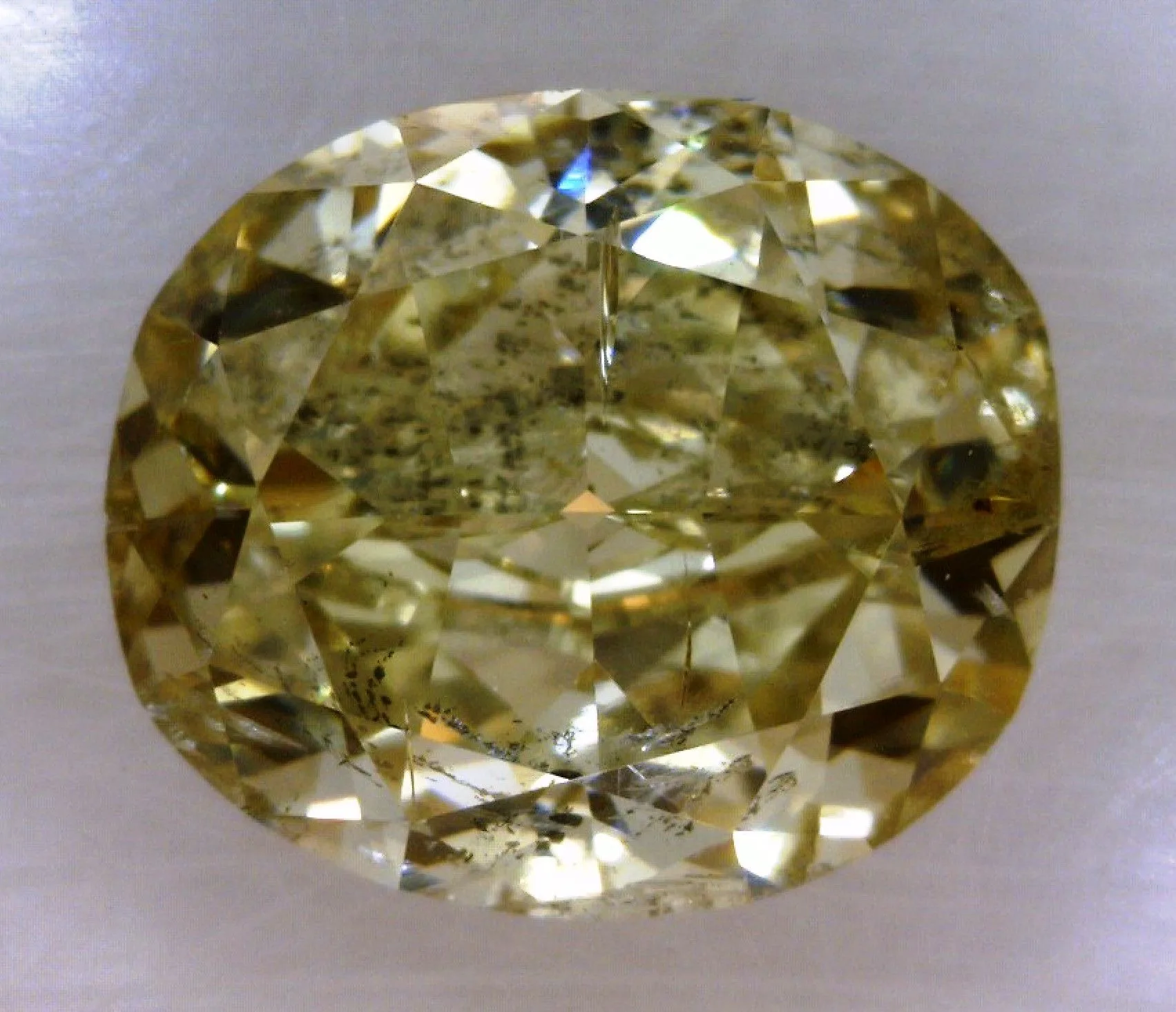 1 Carat Cushion Modified Fancy Light Yellow Natural Diamond 1 1 Carat Cushion Modified Fancy Light Yellow Natural Diamond