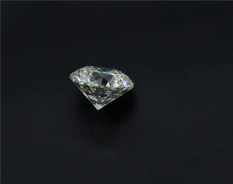 2.5 Carat Round I SI1 Natural Diamond 1 2.5 Carat Round I SI1 Natural Diamond