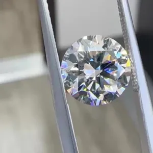 2.7 Carat Round H VS2 Natural Diamond