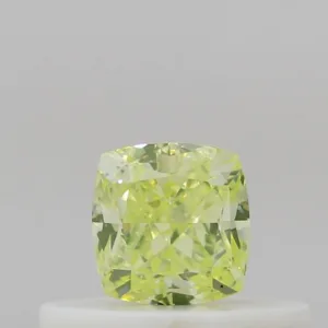 0.31 Carat Cushion Brilliant Fancy Green Yellow VS2 Natural Diamond