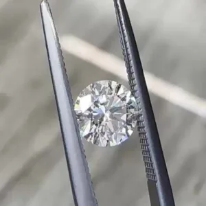 1 Carat Round G VS2 Natural Diamond