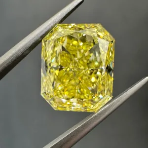 4.51 Carat Radiant Fancy Intense Yellow VS1 Natural Diamond