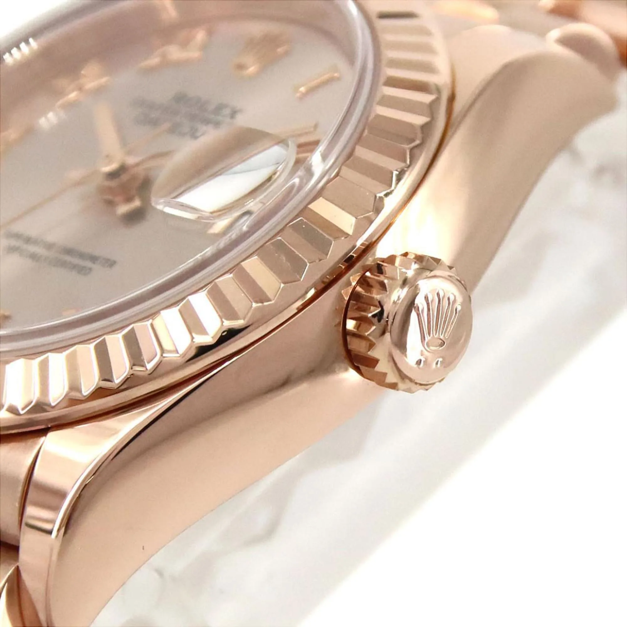 Rolex Lady-Datejust 28 watch in 18k Everose gold 4 Rolex Lady-Datejust 28 Two-Tone Diamond Bezel 279173
