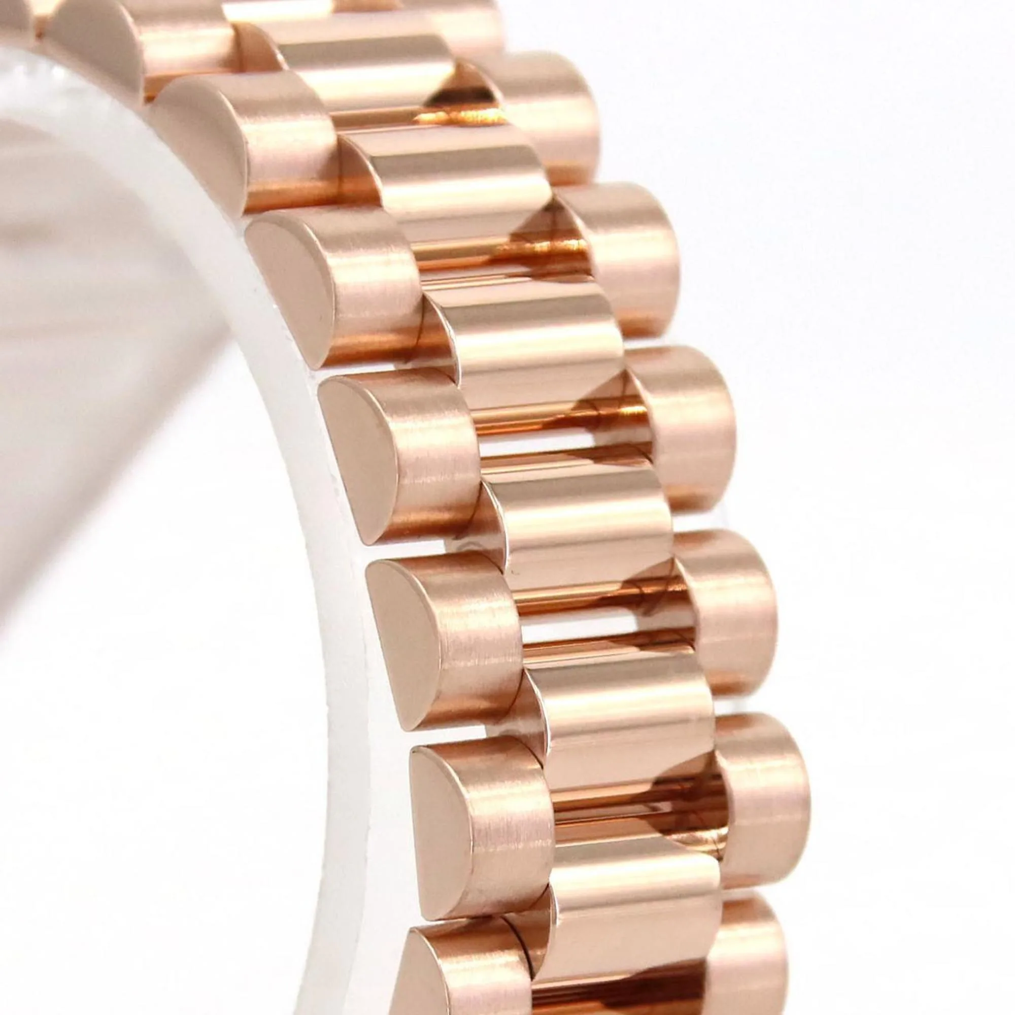 Rolex Lady-Datejust 28 watch in 18k Everose gold 6 Rolex Lady-Datejust 28 Two-Tone Diamond Bezel 279173