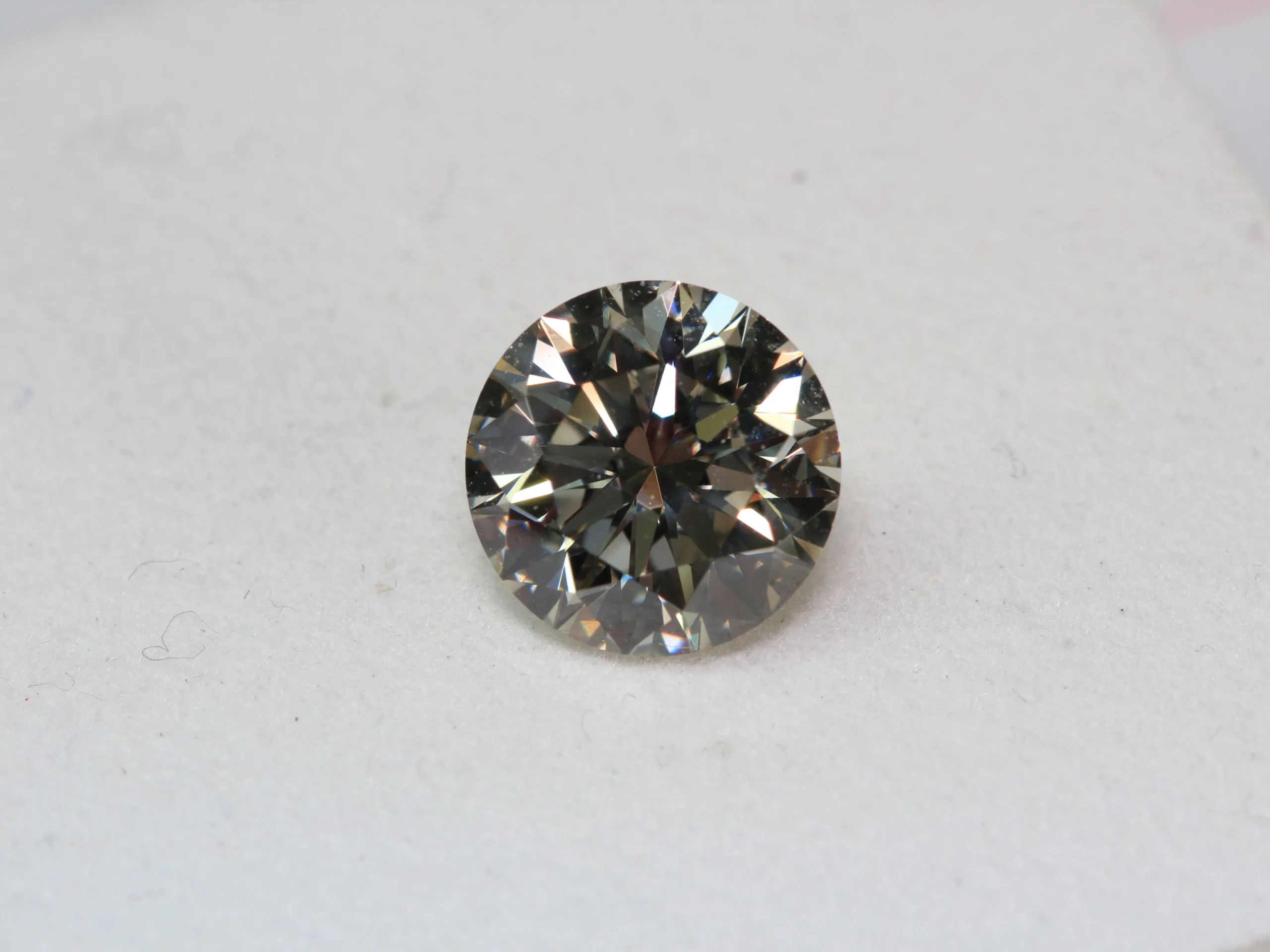 2.28 Carat Round Fancy Gray I1 Natural Diamond 1 2.28 Carat Round Fancy Gray I1 Natural Diamond